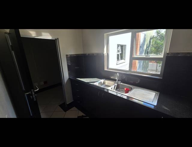 2,958M² OFFICE TO LET IN NELSPRUIT EXT 1